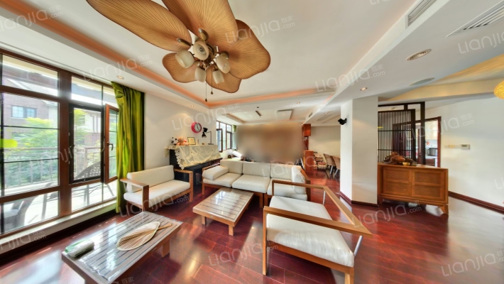 保利垄上八区二手房实景图