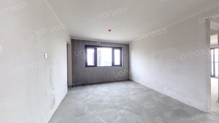 融创江岸臻园二手房实景图