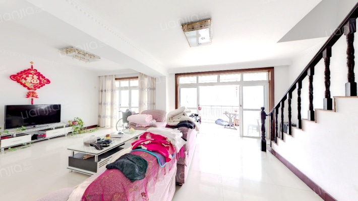 世纪华庭二手房实景图