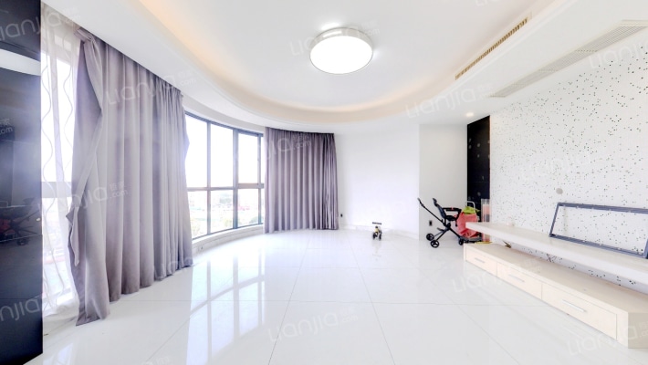 世纪高尔夫公寓二手房实景图