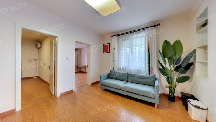 玉龙东村二手房实景图