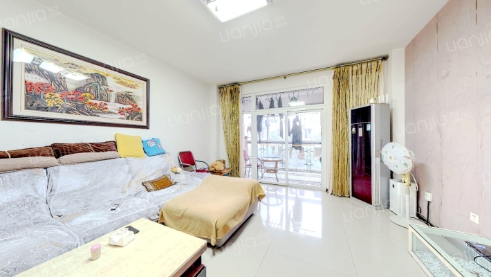 纬度18二手房实景图