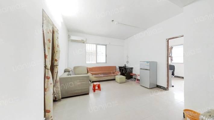 远景新苑二手房实景图