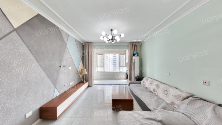 海尔云世界滟澜公馆花园二区二手房实景图