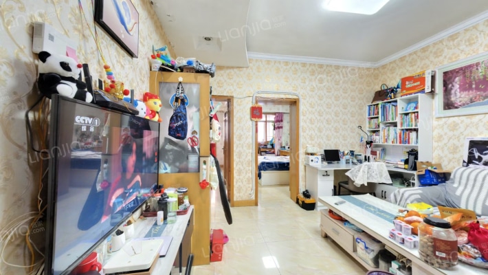 西安物资贸易中心家属楼二手房实景图