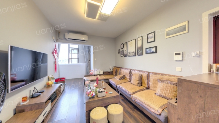 蜀镇领秀湖二手房实景图