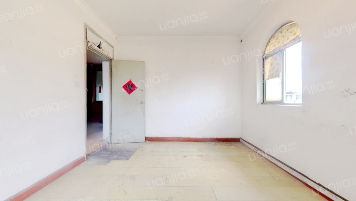 天极盛宅花园二手房实景图