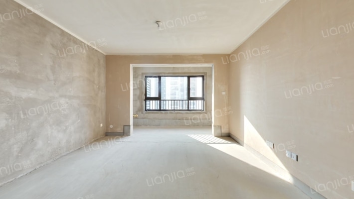 保利鲁坤岳麓府二手房实景图