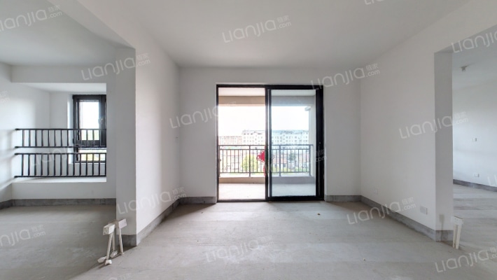 香溢花城二手房实景图