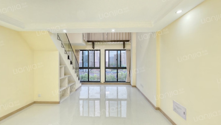 泰富世界城二手房实景图