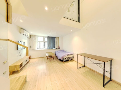 整租·卓越宾果公寓 1室1厅 东/西