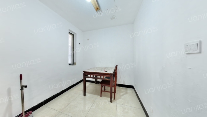 金运花园二手房实景图