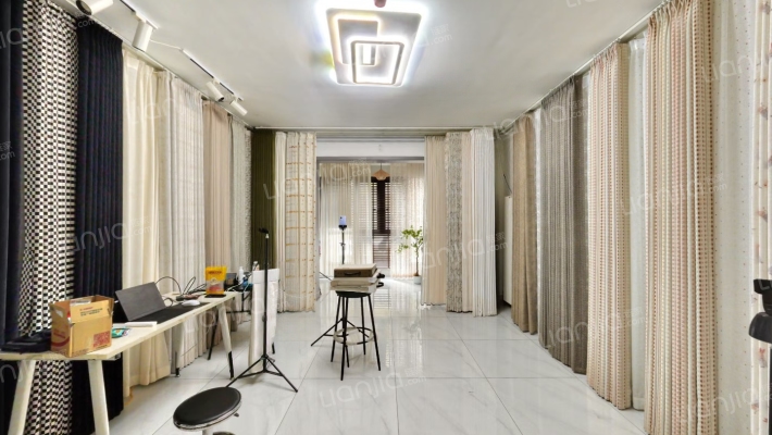 奥马和园二手房实景图