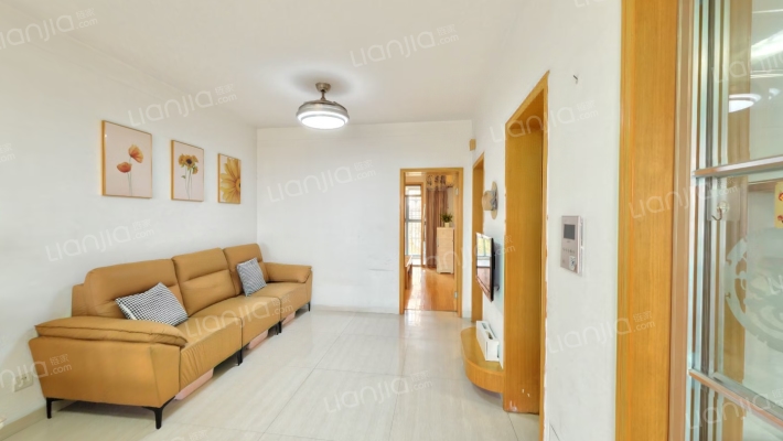 中央美域花园A区二手房实景图