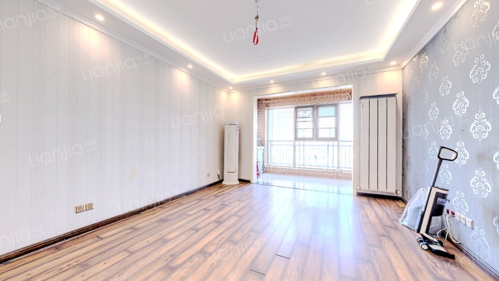 美的城二手房实景图