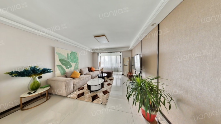 融创青岛湾琴湾二手房实景图