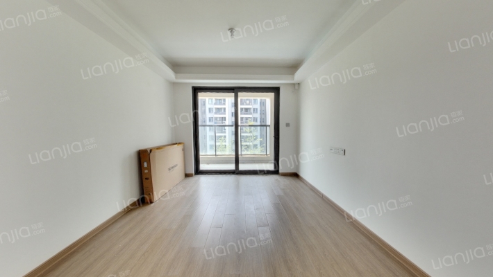 阅湖山二手房实景图