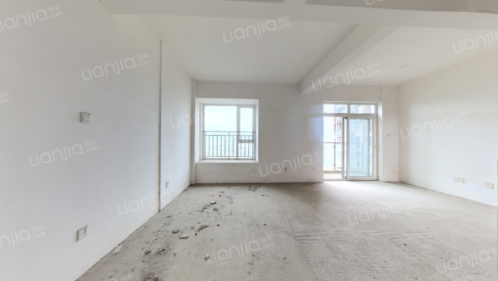 岭秀都江3期二手房实景图