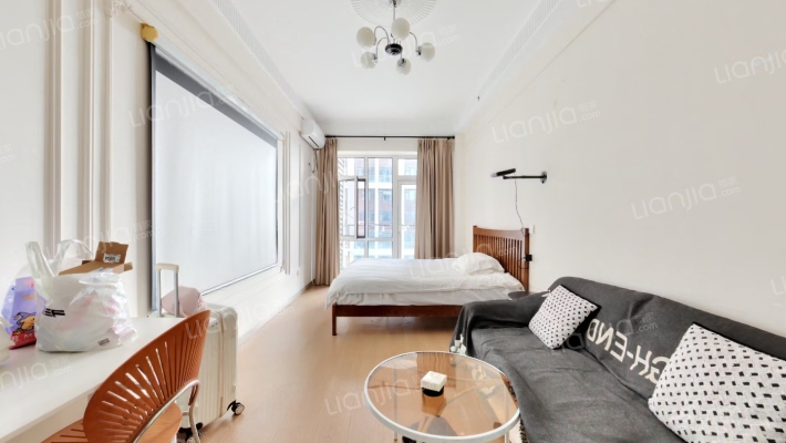 鲁商蓝岸丽舍二手房实景图