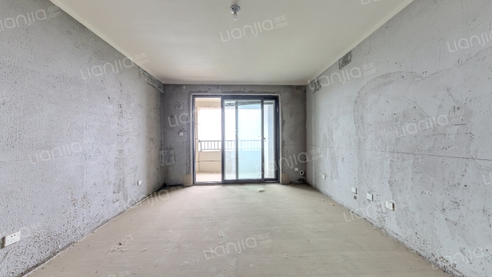 熙岸华府二手房实景图