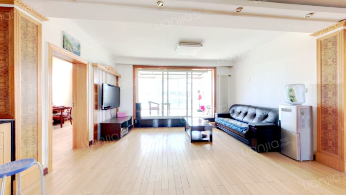 运动家园二手房实景图