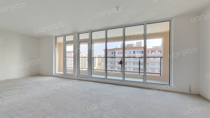 中欧青特滨湖国际二手房实景图