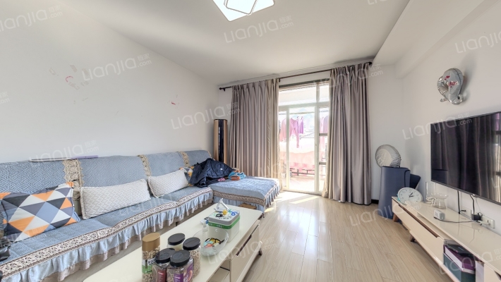 宝安花园三期二手房实景图