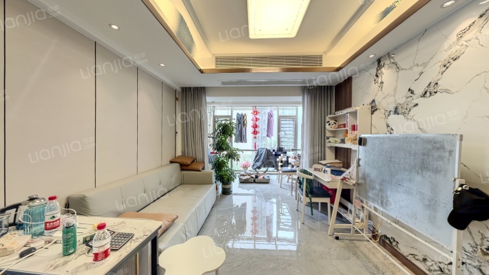 鹏广达时代广场二手房实景图