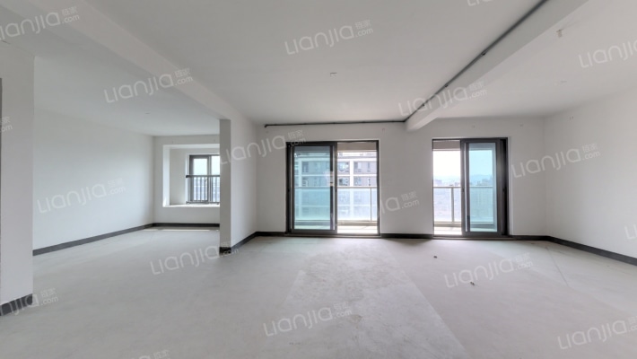 绿城·凤鸣云庐二手房实景图