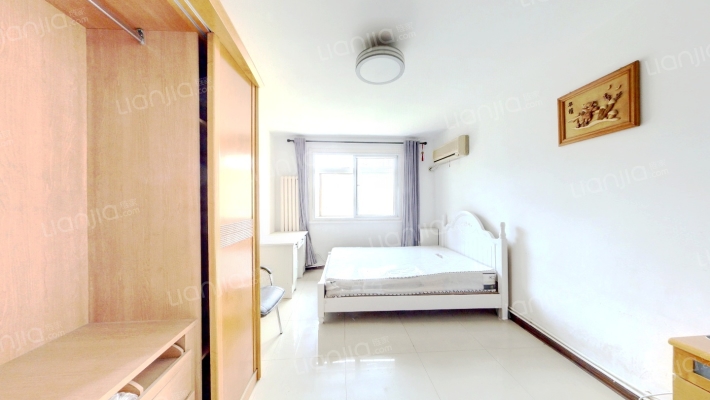 气象里二手房实景图