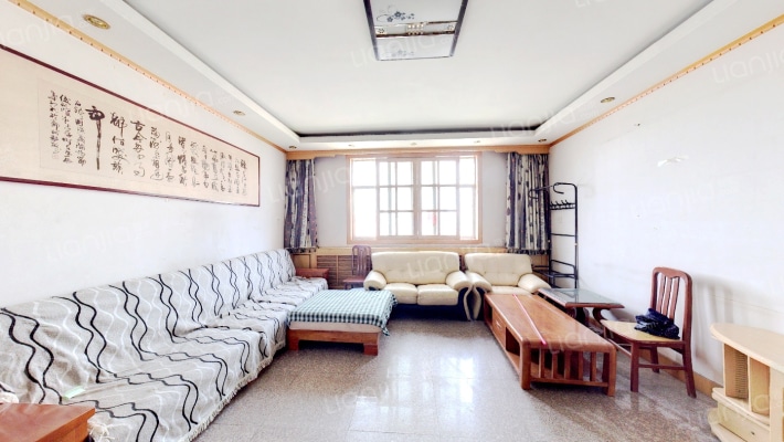 东三街北段5号院二手房实景图