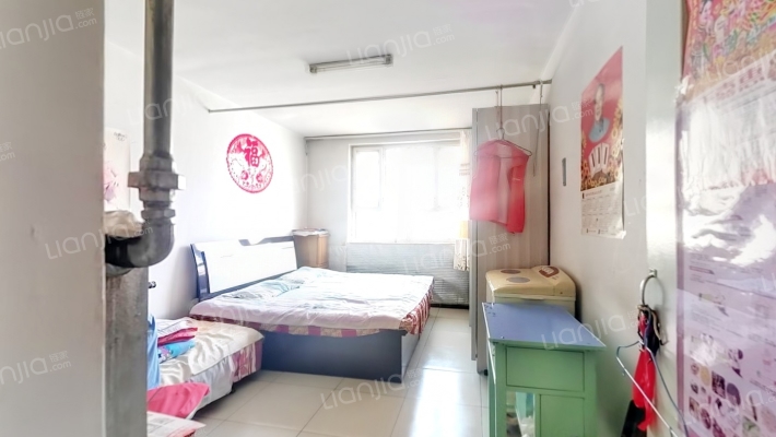 建设东街48号院二手房实景图