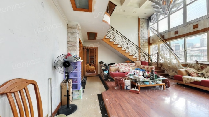 威清路119号金龙商住楼二手房实景图