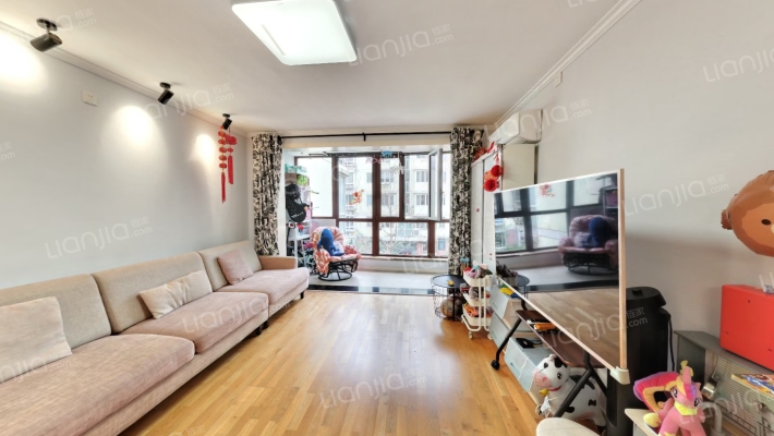 美丽嘉园二手房实景图