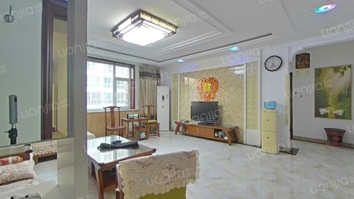 日兴家园二手房实景图