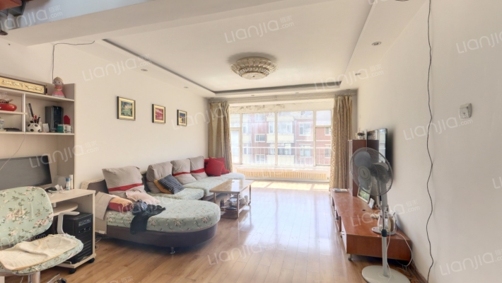 吉轩小区二手房实景图