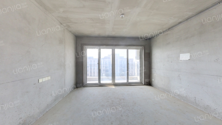 碧桂园·翡翠东郡二手房实景图