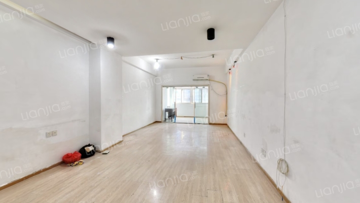 美奇国际二手房实景图