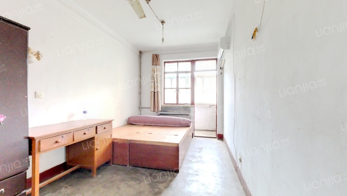 跃进路24号二手房实景图