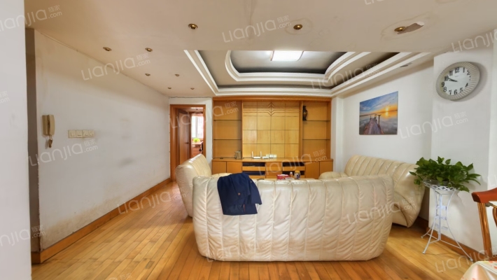 静安公寓二手房实景图