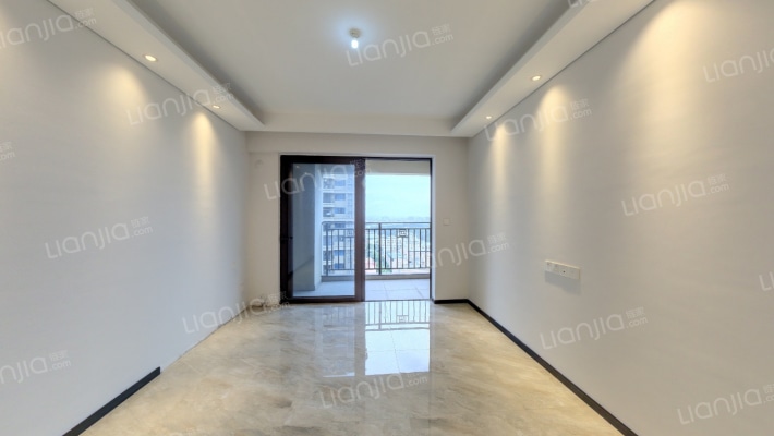 保利松湖和府二手房实景图