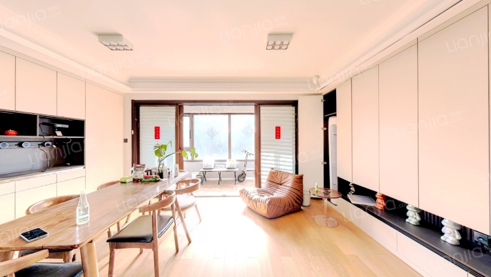 宝龙世家C区二手房实景图