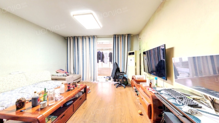 自由自宅二手房实景图