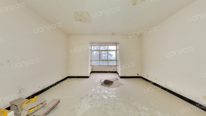 春秋湖畔二手房实景图