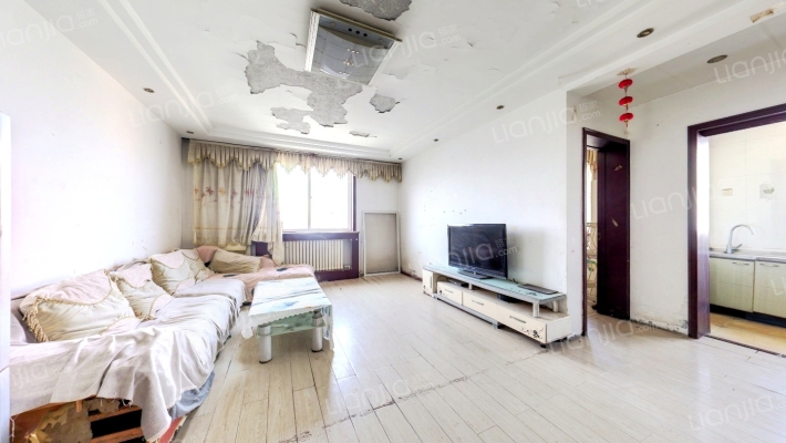 龙福家园二手房实景图