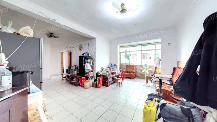 南威中心二手房实景图