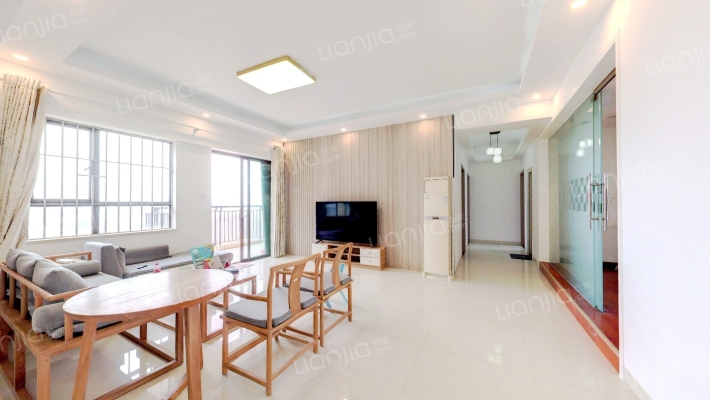 奕豪园二手房实景图