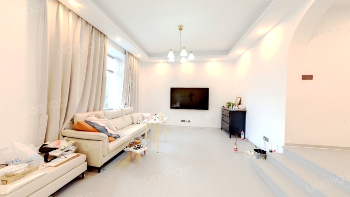 三江鸣翠蓝湾二手房实景图