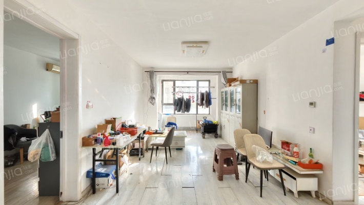 吾悦华邸二手房实景图