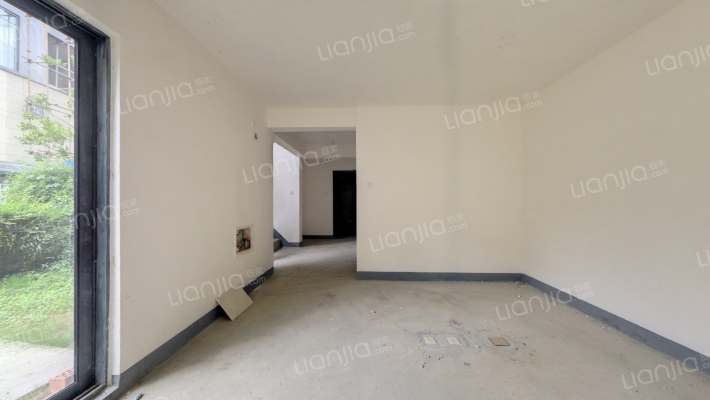 揽山墅二手房实景图